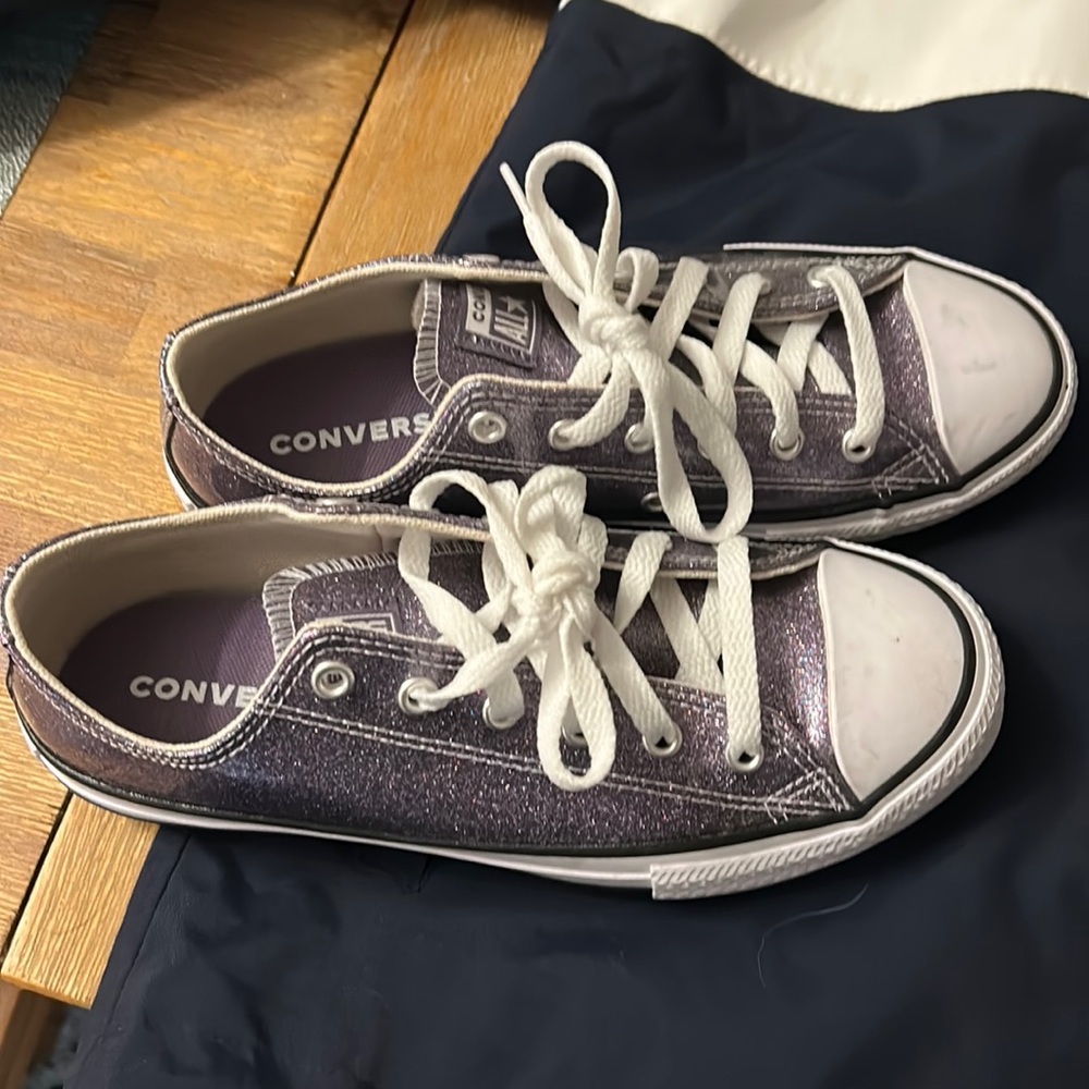 Kids girls converse sparkly purple shoes brand new without tags